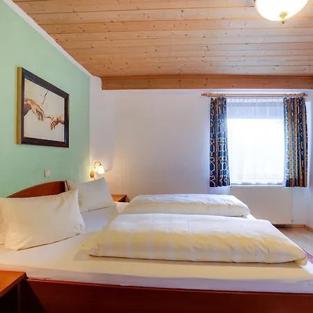 Готель Cityhotel Schwarzer Baer